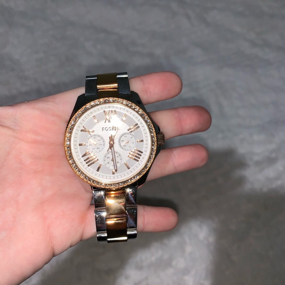 Fossil Watch - Picture 3 of 4